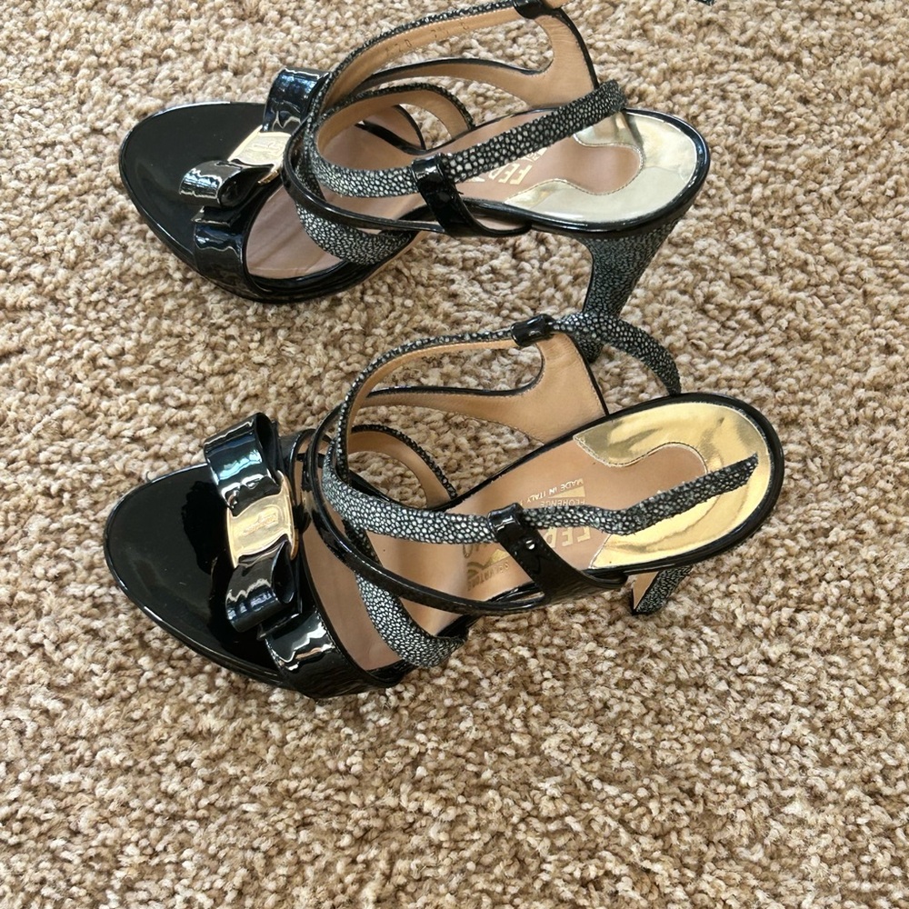 Ferragamo Elegant Black Strappy Heels